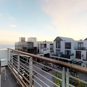 Eden On The Bay Penthouse 217 Apartment Bloubergstrand